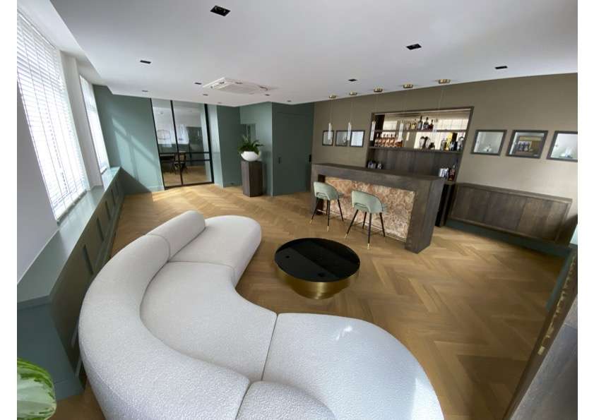 PVC Visgraat in woonkamer
